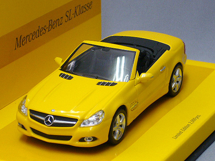 メルセデス・ベンツ SL-Klasse（R230） 2008 [トミカとミニカー